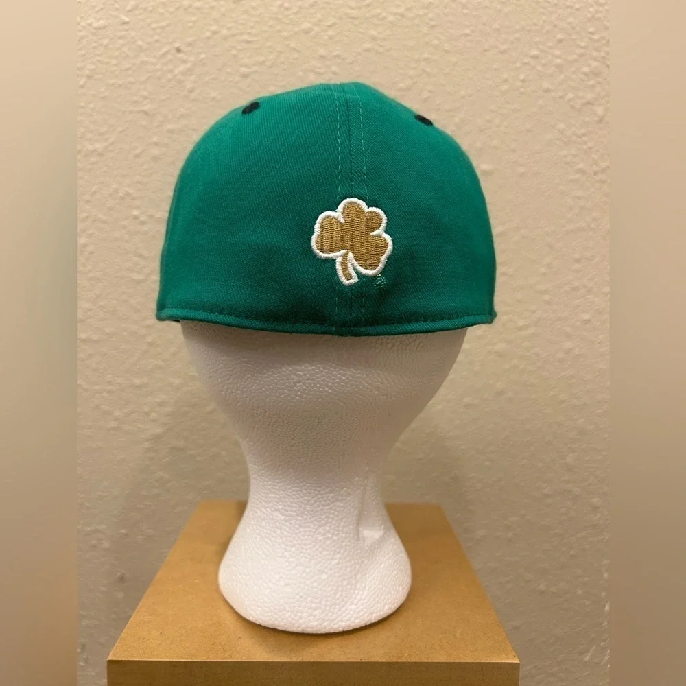 NCAA Notre Dame Fighting Irish Stretch Fit Hat/Cap OSFM EUC‎